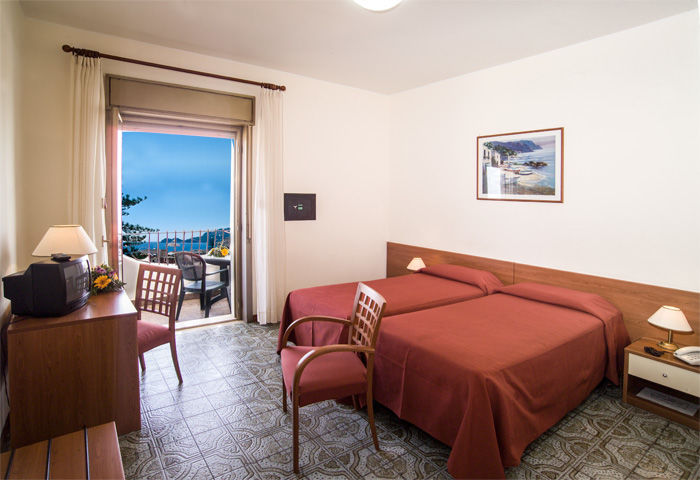 Hotel Delle Palme Letojanni Exterior photo